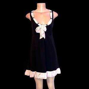 KENSIE BLACK SILK DRESS W/OFF WHITE RUFFLE HEM AND TIE AT NECK SZ 8